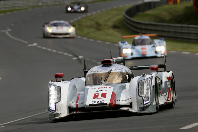 A Audi continua a dominar mas a Toyota ainda pode lutar por um lugar no pódio A Audi continua a dominar mas a Toyota ainda pode lutar por um lugar no pódio