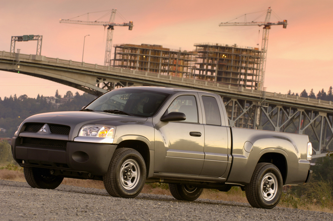 Mitsubishi Raider Mitsubishi Raider