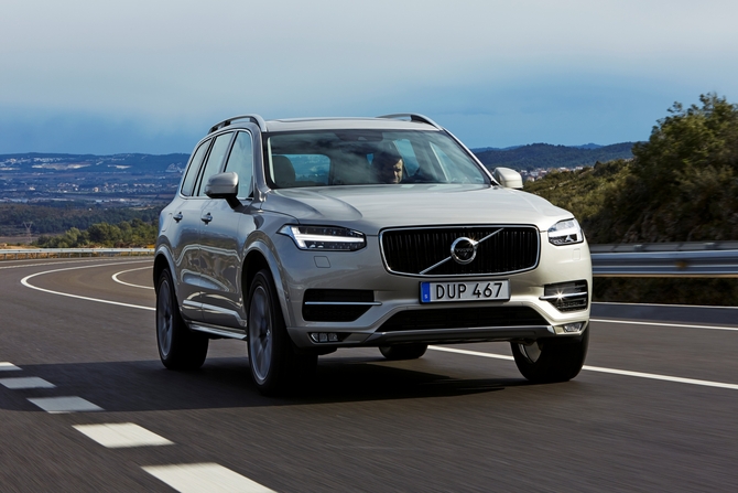 Volvo XC90 D5 AWD Kinetic Geartronic Volvo XC90 D5 AWD Kinetic Geartronic