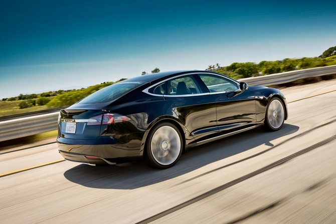 O futuro modelo compacto da Tesla deverá custar menos de metade do Model S O futuro modelo compacto da Tesla deverá custar menos de metade do Model S
