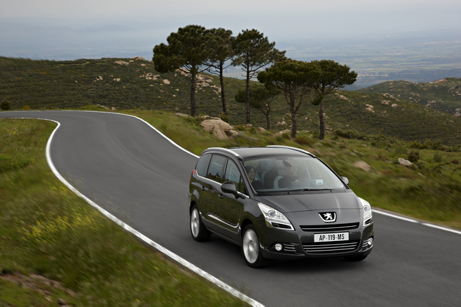 Peugeot 5008 1.6 HDi Envy Peugeot 5008 1.6 HDi Envy
