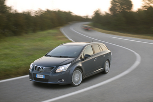 Toyota Avensis SW 2.2 D-CAT 180 Luxury