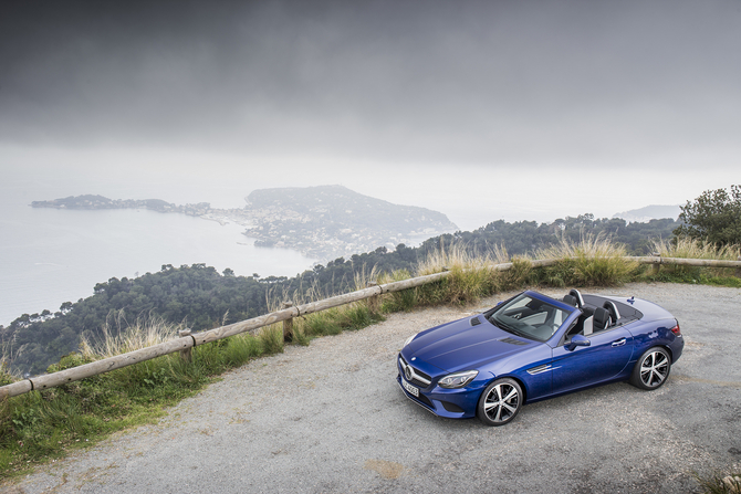 Mercedes-Benz SLC 300 Mercedes-Benz SLC 300