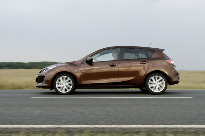 Mazda 3 Getting Facelift for 2012 Mazda 3 Getting Facelift for 2012