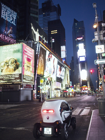 Twizy fait escale à New-York city ! Twizy fait escale à New-York city !