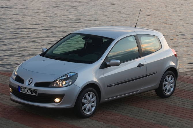 Renault Clio III 1.6 Renault Clio III 1.6