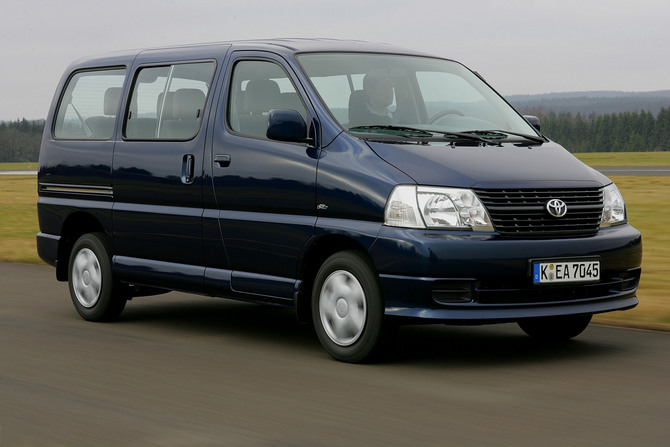 Toyota Hiace LWB 117cv TE+AC Toyota Hiace LWB 117cv TE+AC