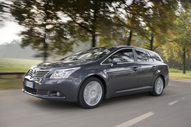Toyota Avensis SW 1.8 Exclusive Toyota Avensis SW 1.8 Exclusive