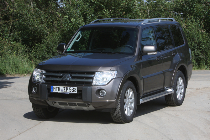 Mitsubishi Pajero Gen.4 Mitsubishi Pajero Gen.4