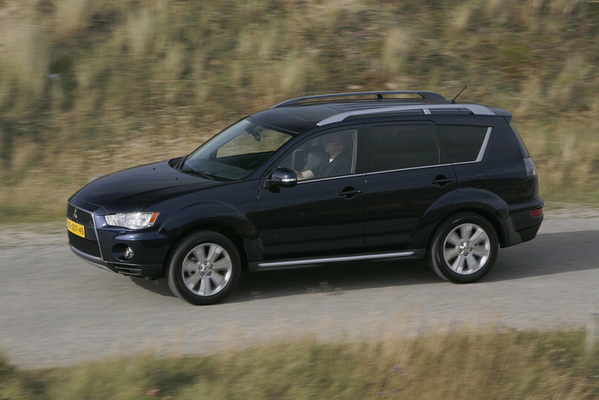 Mitsubishi Outlander Gen.2 Mitsubishi Outlander Gen.2