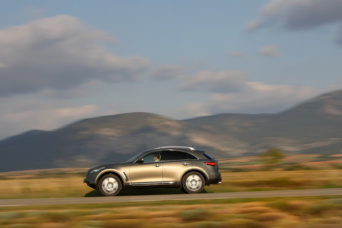 Infiniti FX37 AWD GT Premium Infiniti FX37 AWD GT Premium