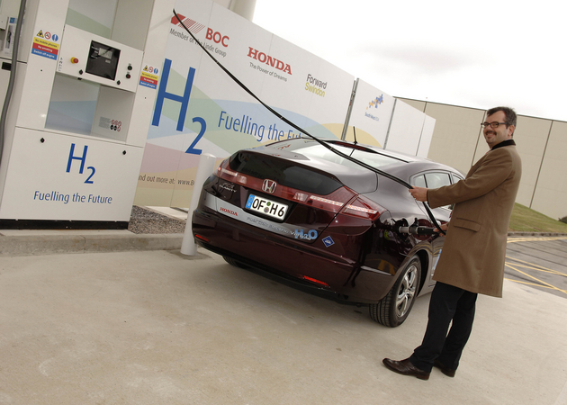 Honda Erects Hydrogen Fueling Station in Swindon, UK Honda Erects Hydrogen Fueling Station in Swindon, UK