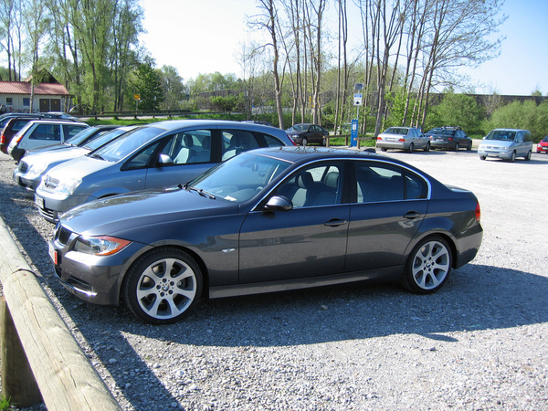BMW 318i Automatic BMW 318i Automatic
