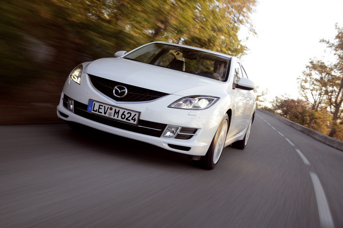 Mazda 6 i Grand Touring Mazda 6 i Grand Touring