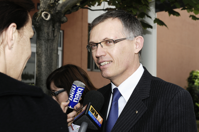 Tavares vai juntar-se primeiro ao Conselho de Administração e só depois será votado como novo Presidente Tavares vai juntar-se primeiro ao Conselho de Administração e só depois será votado como novo Presidente
