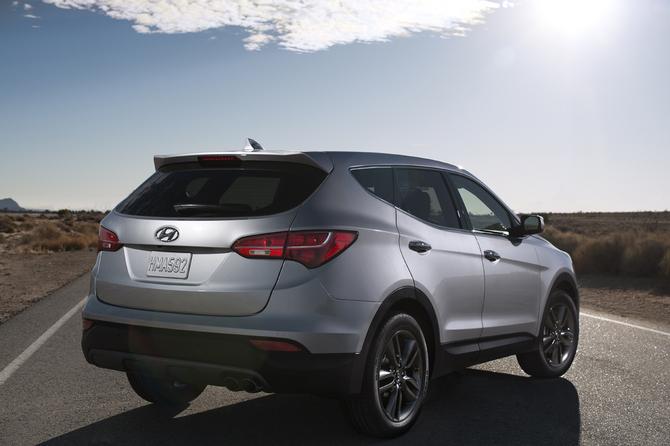 Hyundai Offering the Santa Fe in Short and Long Wheelbase Versions Hyundai Offering the Santa Fe in Short and Long Wheelbase Versions