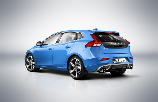Volvo V40 D2 Eco R-Design Volvo V40 D2 Eco R-Design