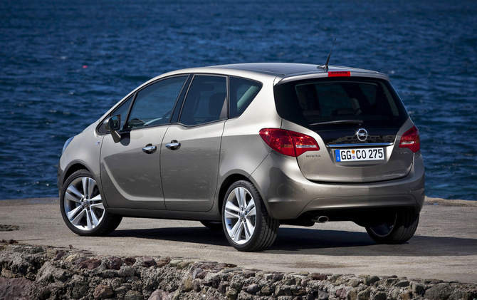 Opel Meriva 1.3 CDTI (55 kW) Opel Meriva 1.3 CDTI (55 kW)