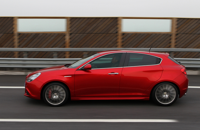 Alfa Romeo Giulietta (modern) Alfa Romeo Giulietta (modern)