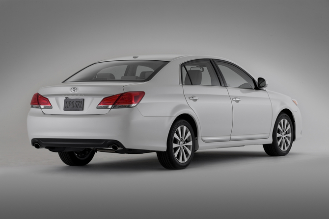 Toyota Avalon Base Toyota Avalon Base