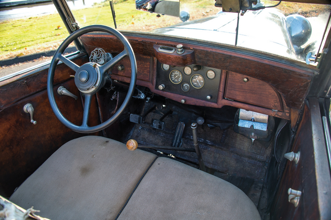 Stutz DV32 LeBaron Stutz DV32 LeBaron