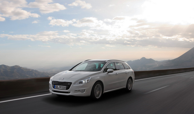 Peugeot 508 SW Allure 2.0 HDi 140 CVM6 Peugeot 508 SW Allure 2.0 HDi 140 CVM6