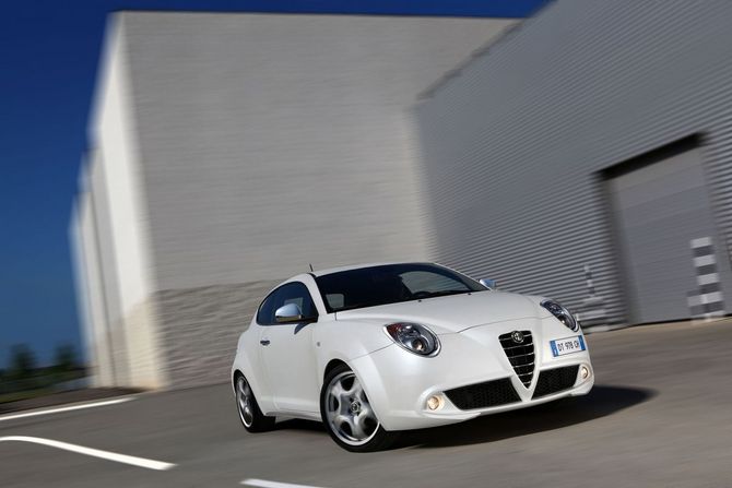 Alfa Romeo MiTo 1.4 Multiair Turbo 135cv Progression Alfa Romeo MiTo 1.4 Multiair Turbo 135cv Progression