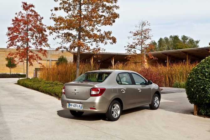 A fábrica da Algéria vai começar por produzir o Renault Symbol A fábrica da Algéria vai começar por produzir o Renault Symbol