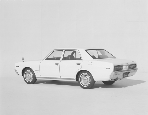 Nissan Cedric Sedan Standard Nissan Cedric Sedan Standard