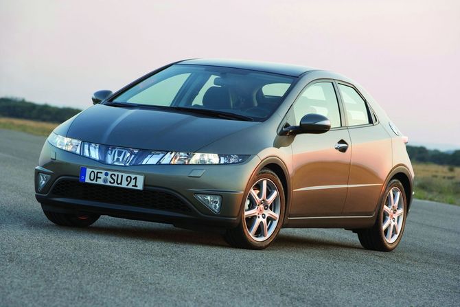 Honda Civic 1.8 Executive Navi Honda Civic 1.8 Executive Navi