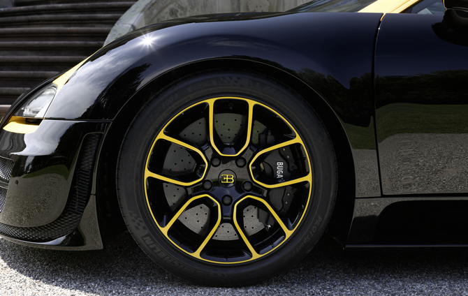 Bugatti Veyron 16.4 Grand Sport Vitesse 1 of 1 Bugatti Veyron 16.4 Grand Sport Vitesse 1 of 1