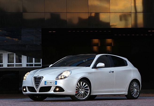 Alfa Romeo Giulietta 1.6 JTDm-2 105cv Progression Alfa Romeo Giulietta 1.6 JTDm-2 105cv Progression