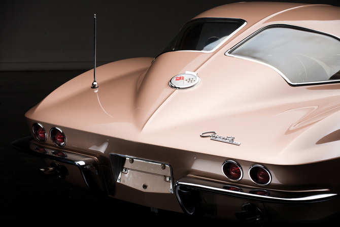 Chevrolet Corvette Sting Ray 'Fuel-Injected' Split-Window Coupe Chevrolet Corvette Sting Ray 'Fuel-Injected' Split-Window Coupe