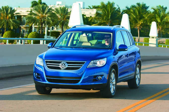 Volkswagen Tiguan S Volkswagen Tiguan S
