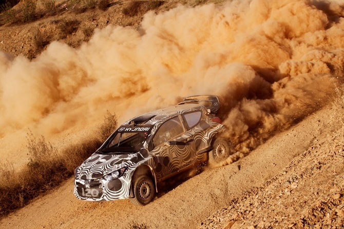 O carro tem vindo a ser desenvolvido ao longo de 2013 O carro tem vindo a ser desenvolvido ao longo de 2013