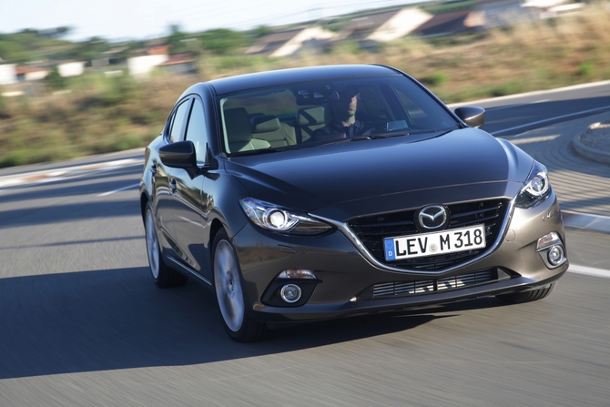 Mazda 3 CS 1.5 SKYACTIV-D Evolve HS Mazda 3 CS 1.5 SKYACTIV-D Evolve HS