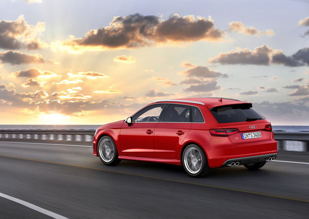 Audi développe les nouveaux standards LTE sur ses voitures Audi développe les nouveaux standards LTE sur ses voitures