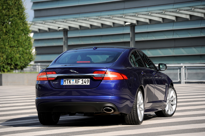 Jaguar XF 2.2D Luxury Jaguar XF 2.2D Luxury