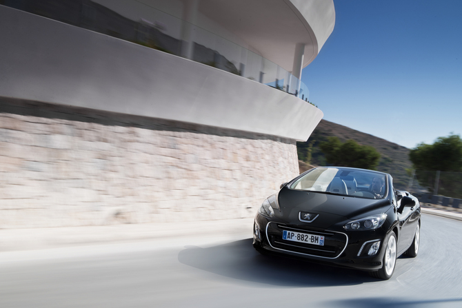 Peugeot 308 CC 1.6 litre VTi 120 bhp Peugeot 308 CC 1.6 litre VTi 120 bhp