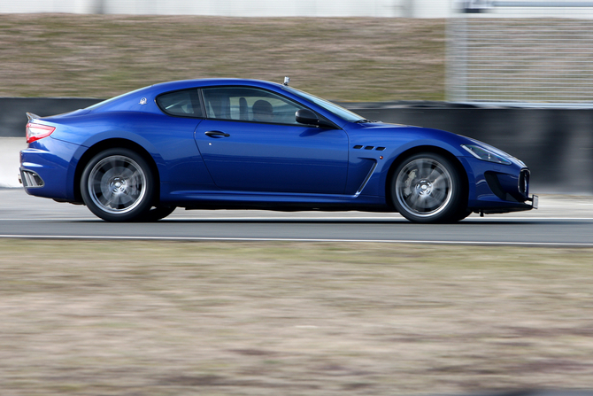 Maserati Granturismo MC Stradale (UK drive) Maserati Granturismo MC Stradale (UK drive)