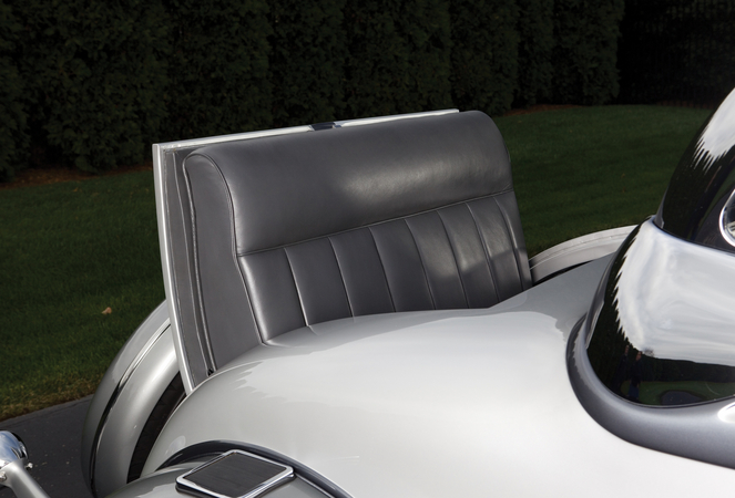 Auburn 8-105 Salon Retractable Hardtop Cabriolet Auburn 8-105 Salon Retractable Hardtop Cabriolet