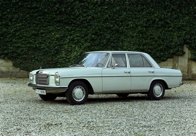 Mercedes-Benz 220 D Mercedes-Benz 220 D