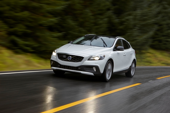 Volvo V40 Cross Country D4 VED Summum Volvo V40 Cross Country D4 VED Summum