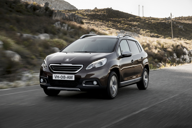 Peugeot 2008 Allure 1.2 PureTech Peugeot 2008 Allure 1.2 PureTech