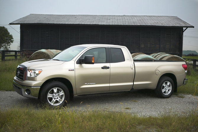 Toyota Tundra-Grade Double Cab 4X4 4.7L Toyota Tundra-Grade Double Cab 4X4 4.7L