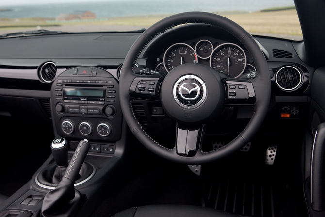 Mazda MX-5 Coupé Cabriolet 2.0i Sport Black