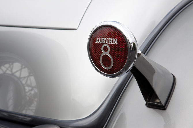 Auburn 8-105 Salon Retractable Hardtop Cabriolet Auburn 8-105 Salon Retractable Hardtop Cabriolet