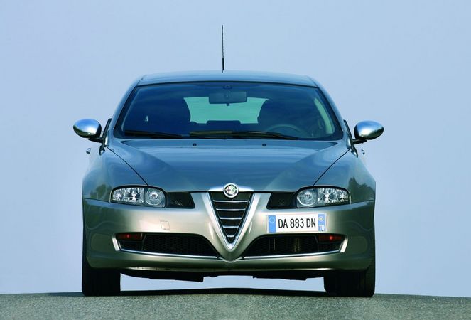 Alfa Romeo GT 1.9 JTDm Q2 150cv Alfa Romeo GT 1.9 JTDm Q2 150cv