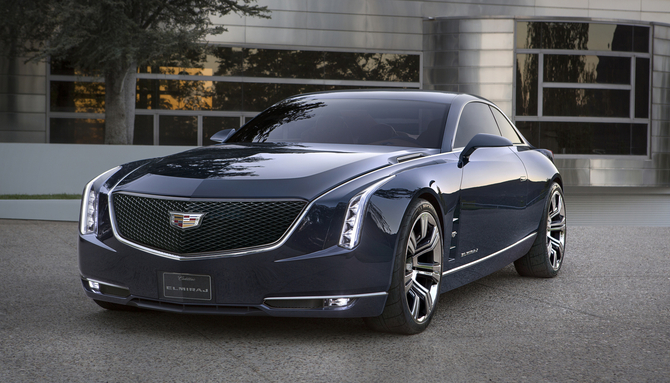 O carro apresenta os faróis dianteiros em cascata que se tornaram numa assinatura da Cadillac O carro apresenta os faróis dianteiros em cascata que se tornaram numa assinatura da Cadillac