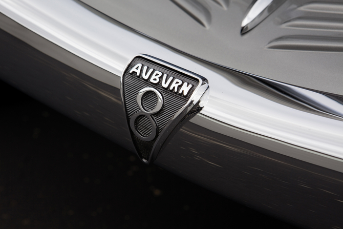 Auburn 8-105 Salon Retractable Hardtop Cabriolet Auburn 8-105 Salon Retractable Hardtop Cabriolet